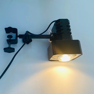 Cool minimalistic desk lamp from Klub8. Black lacquer Danish 1980s design