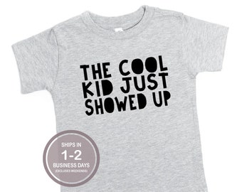 Camiseta "Chico genial acaba de aparecer", camiseta para niños pequeños, regalo para baby shower, camiseta para bebé, camiseta retro vintage linda para niños, camiseta para la vuelta al cole