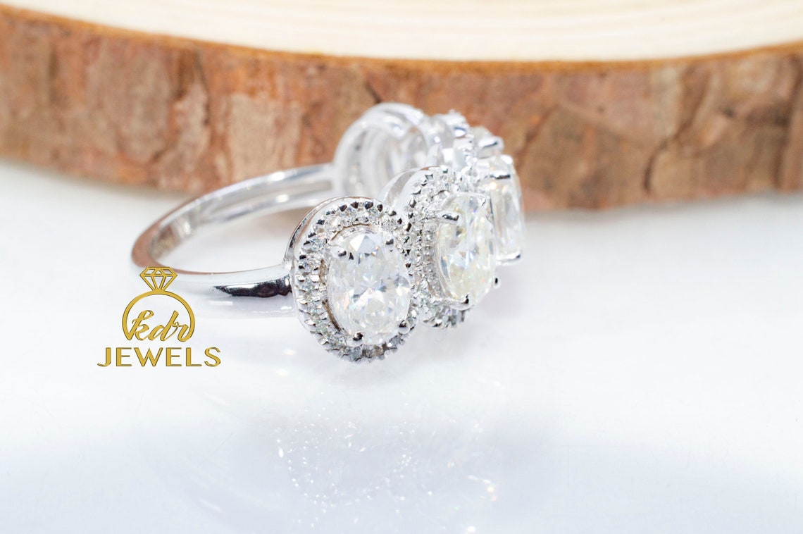 5 stone Moissanite Wedding Band 2.5ct Oval Moissanite Band | Etsy