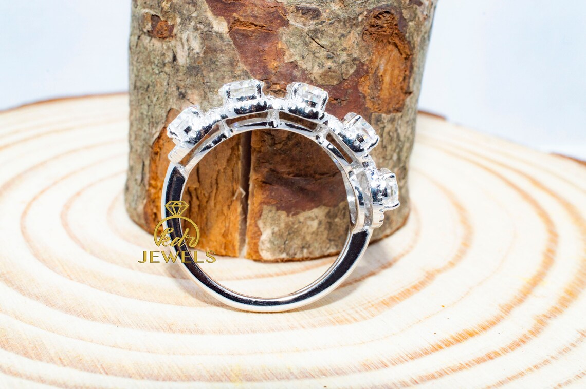 5 stone Moissanite Wedding Band 2.5ct Oval Moissanite Band | Etsy