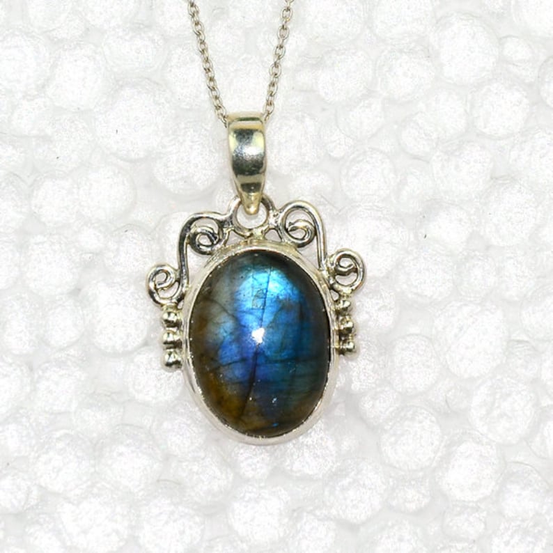Gemstone Pendant, Wonderful Exotic Natural 925 Sterling Silver FLASHY LABRADORITE Pendant Designer Pendant Gift Pendant Unique Gemstone