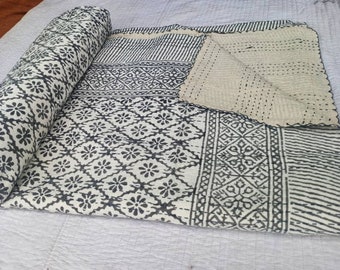 Kantha print Handmade cotton King size Quilt Indian bedspread Gudri Reversible Throw Ralli blanket Bedsheet,Kantha Quilt,Cotton