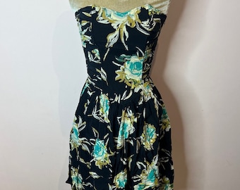 Vintage 80's or 90's strapless floral midi dress, boned dress, summer dress. UK 8