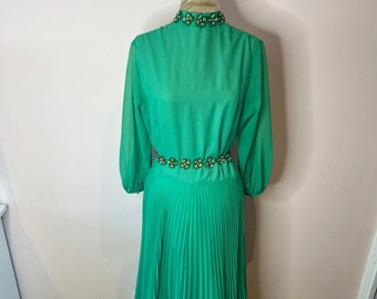 Vintage 1960's or 70's green pleated evening dress. pleated maxi dress. UK 16