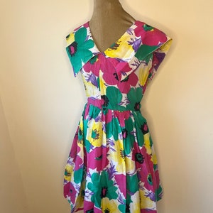 80&#39;s floral dress, floral swing dress. UK 10