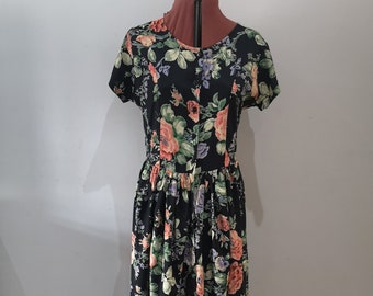 robe florale vintage des années 1990, robe chemise des années 90, robe midi boutonnée avant, UK 10