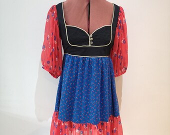 Vintage silk Dirndl style dress, floral silk dress, floral dirndl style dress. boho floral dress. UK 6