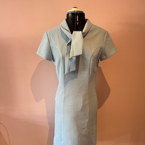 Vintage 1960&#39;s or 70&#39;s mod dress, baby blue shift dress, Crimplene dress. UK 10