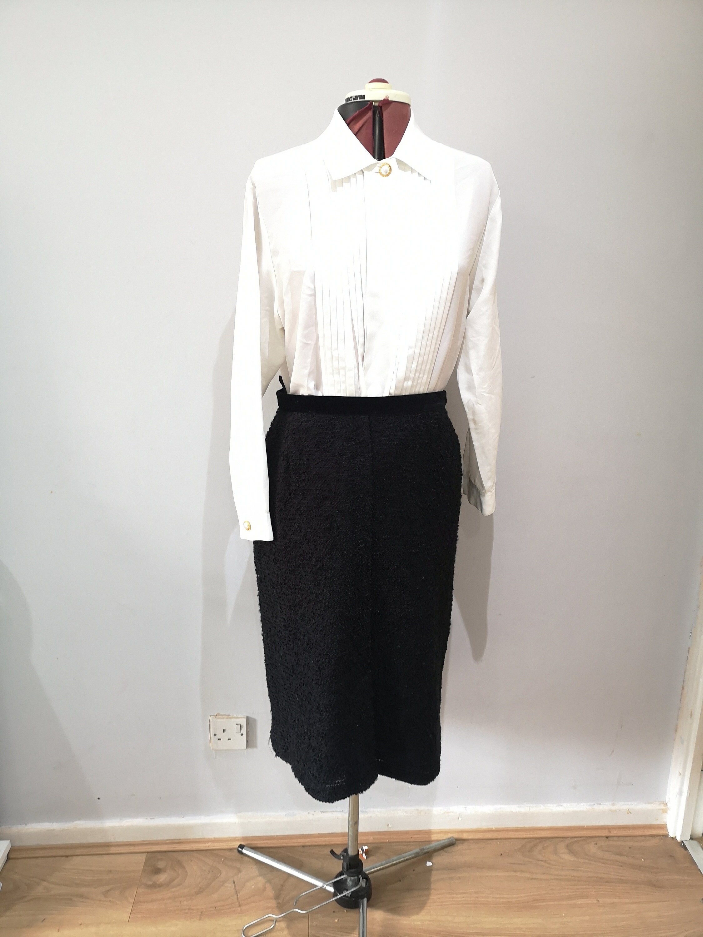 Image of A Vintage 's St Michaels Black Boucle Skirt, 's Pencil Skirt. Uk Size  -