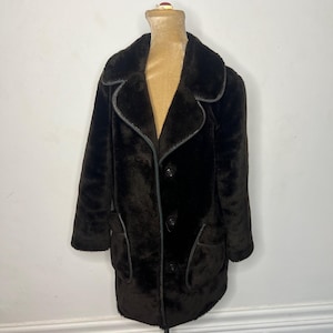 1970&#39;s Quelrayn black faux fur coat, 70&#39;s teddy bear coat, faux sheepskin coat. UK 8 - 10