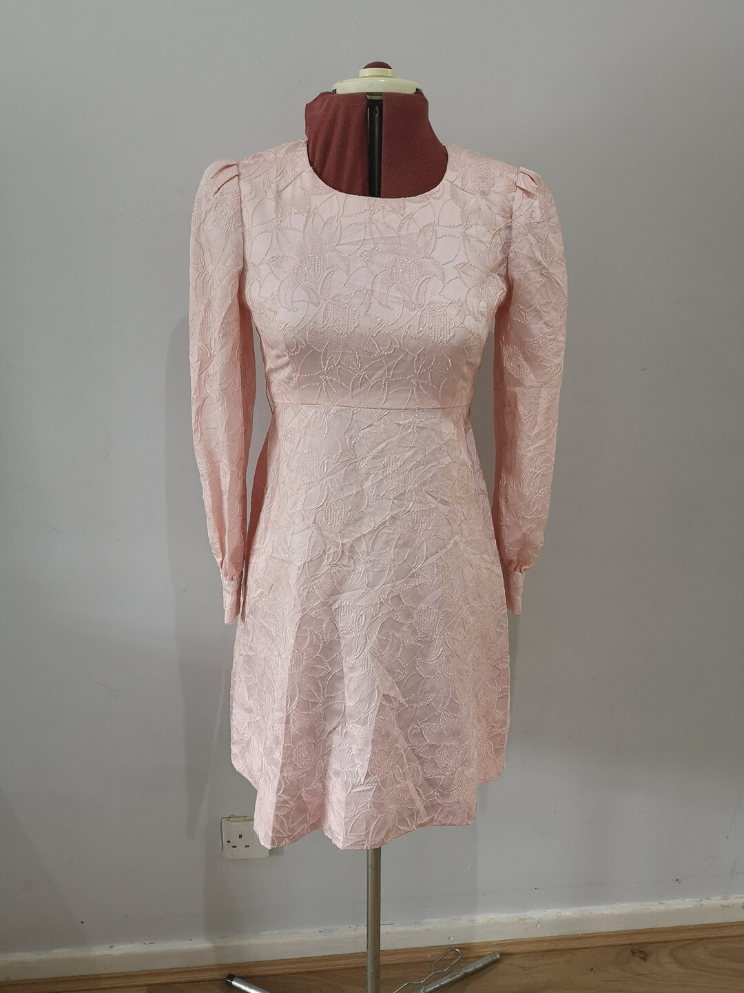 【Phase Eight】日本未入荷！ Jen ピンク ミディ DRESS Vネック Jen Pink Midi Dress | Phase Eight UK |