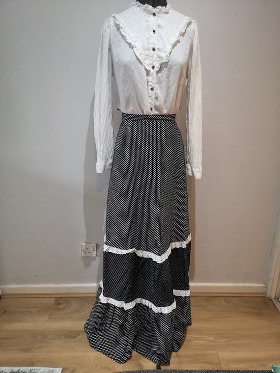 A vintage 1970's prairie skirt, 70's maxi skirt, … - image 8