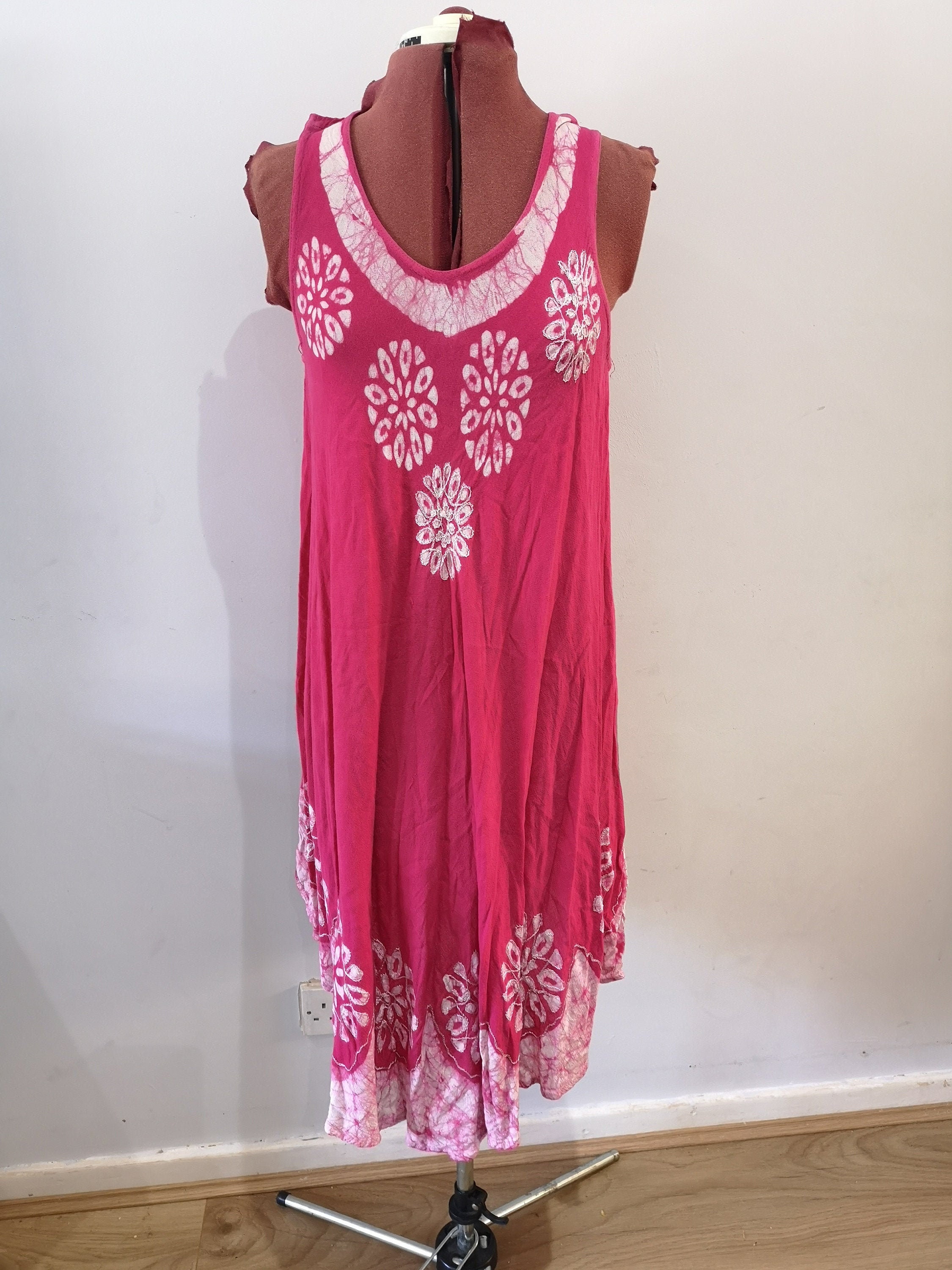 Image of Vintage Batik Beach Dress, Pink 's 's Tie Dye Summer Holiday Boho Hippy One Size