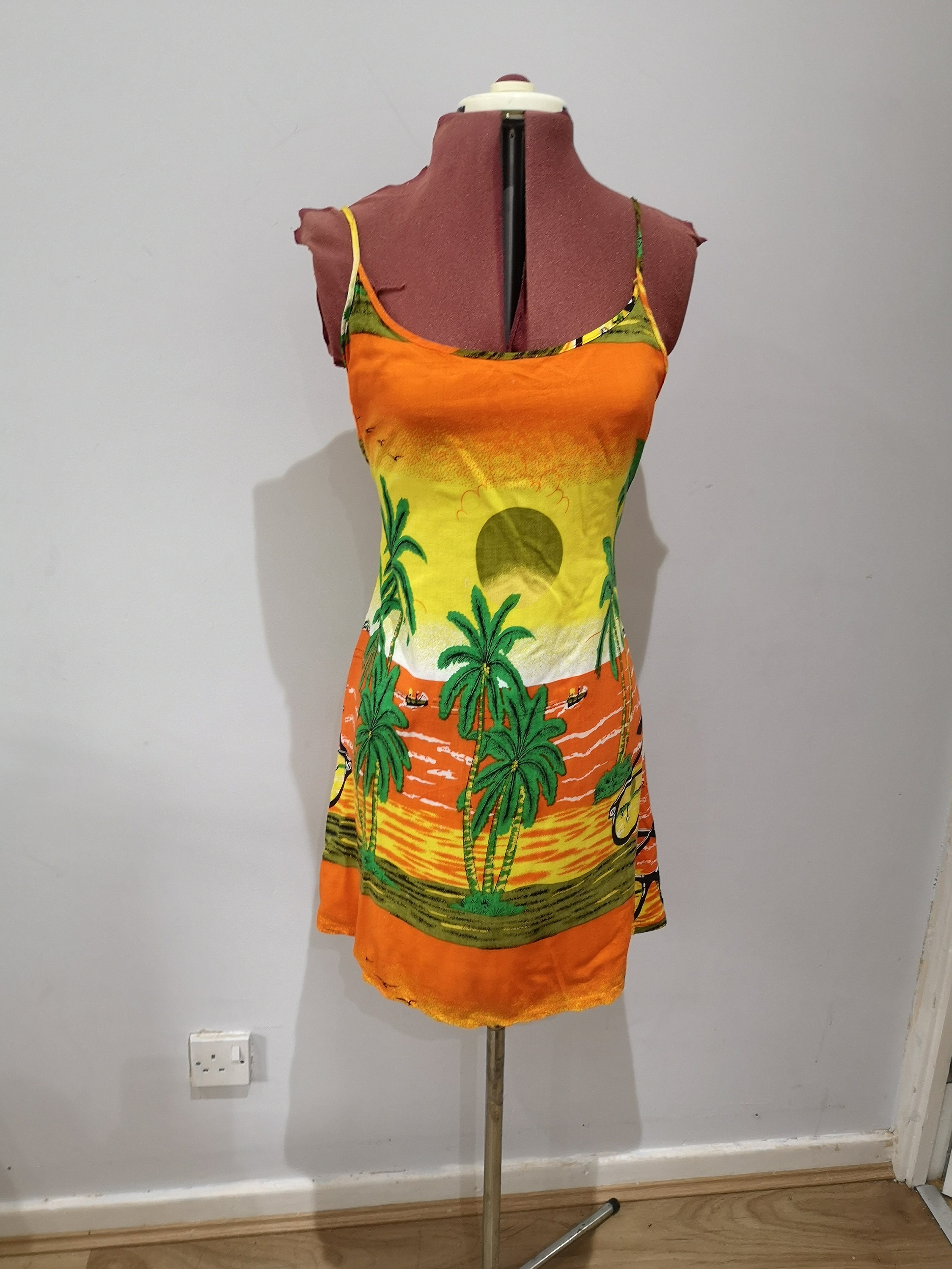 Image of Vintage Beach Dress, 's Or 's Tropical Print Jolena Clothings, One Size