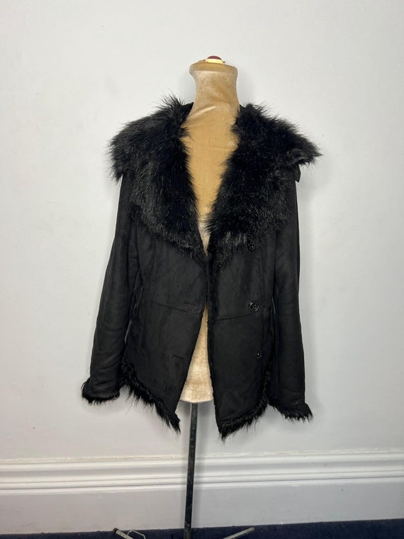 Y2K black faux suede jacket with faux fur collar. Y2K coat. UK 10