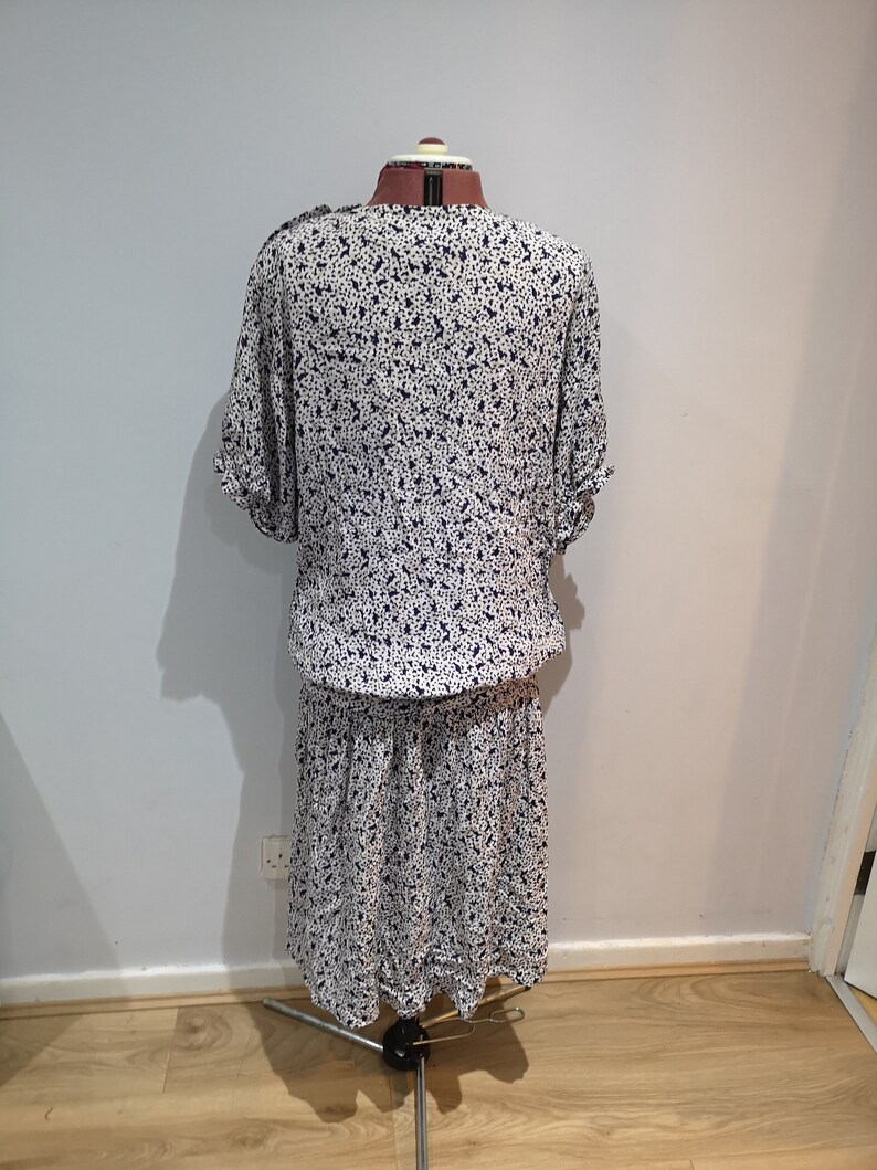 Vintage 1980/'s dress 80/'s day dress short sleeved dress floral dress midi dress ditsy floral dress MISTY grunge UK 14-16