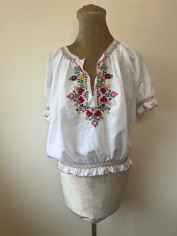 Vintage 70's Hungarian embroidered folk blouse. U… - image 1