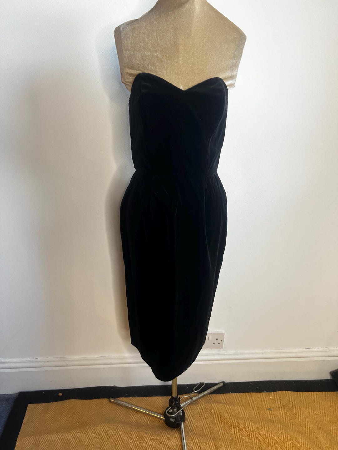 black long sleeve cocktail dress Floral Appliqué black dress🖤 Size:US6 smarttag_apparel