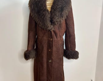 70’s brown sheepskin coat with shearling fur collar and cuffs. UK 10