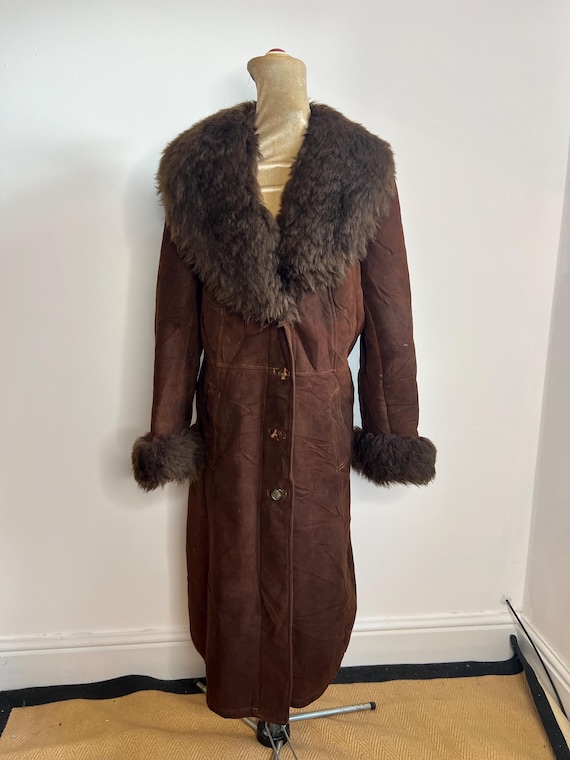 70’s brown sheepskin coat with shearling fur collar and cuffs. UK 10