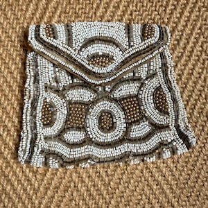 Antique 1920s Art Deco beaded purse.