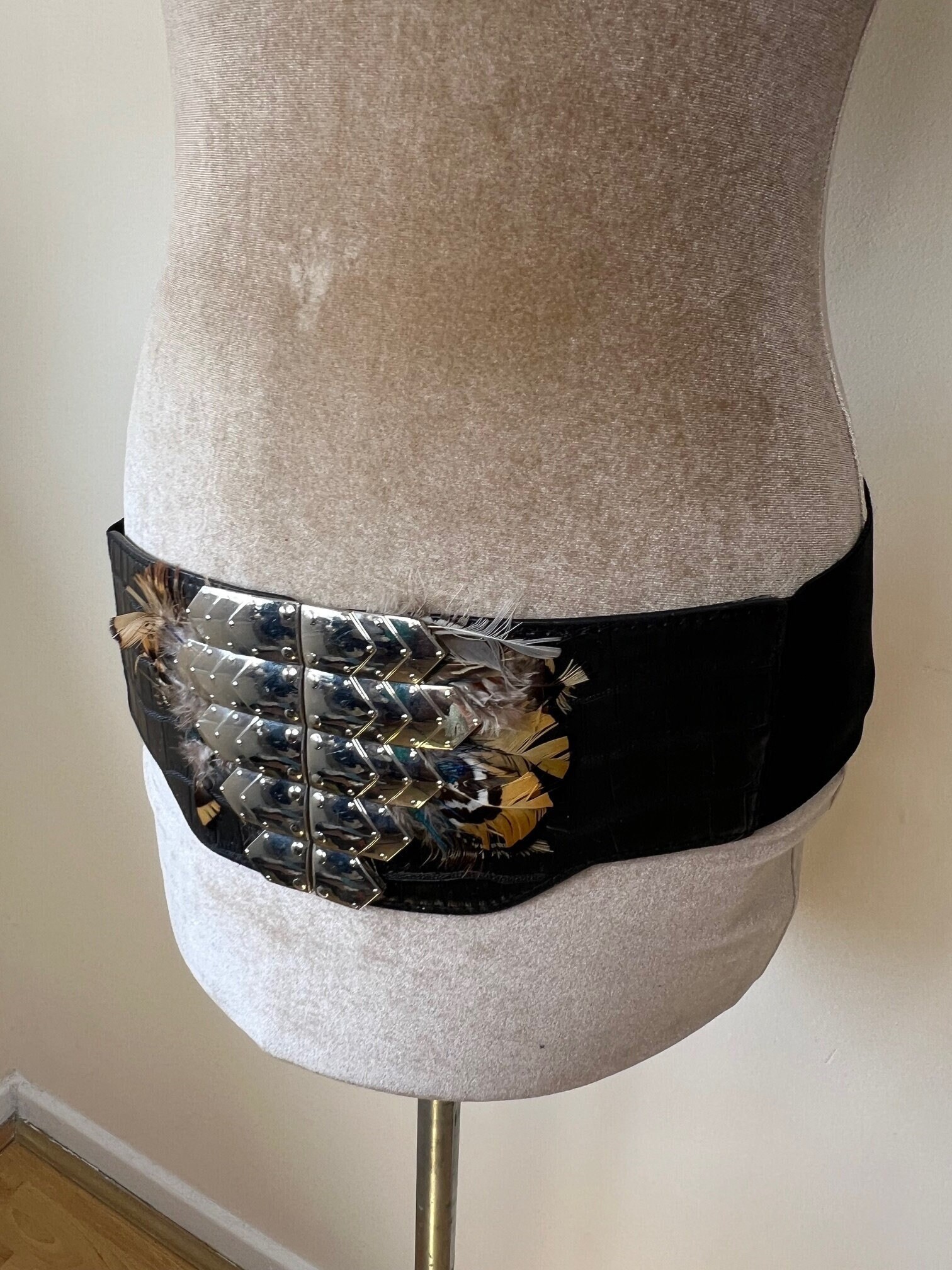 Vintage Feather metal belt Fully Beaded Mesh Metal Belt Leather Ends Feather Design  main image 4