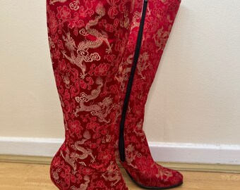 Vintage Y2K Red Chinese Boots, Dragon Boots, Red Boots. UK 4