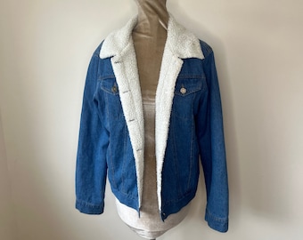 Vintage sherpa denim jacket, jean jacket with faux shearling lining, fleece lined denim jacket. UK 10