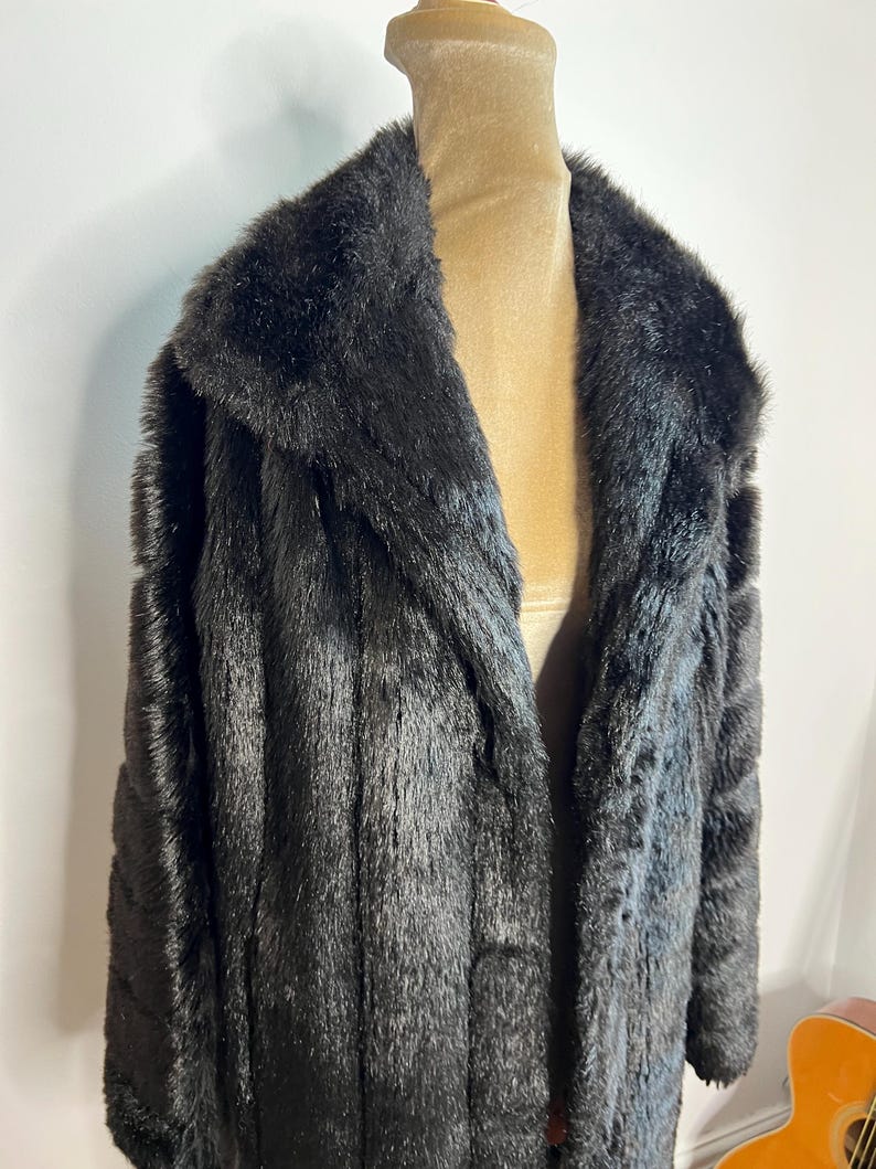 Robe Dolce & Gabbana Luxe - Tweed Soie Fourrure, Taille 40IT/36FR, Occasion Très Bon État