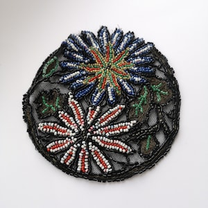 Vintage 1920&#39;s beaded applique, colourful art deco round beaded applique.