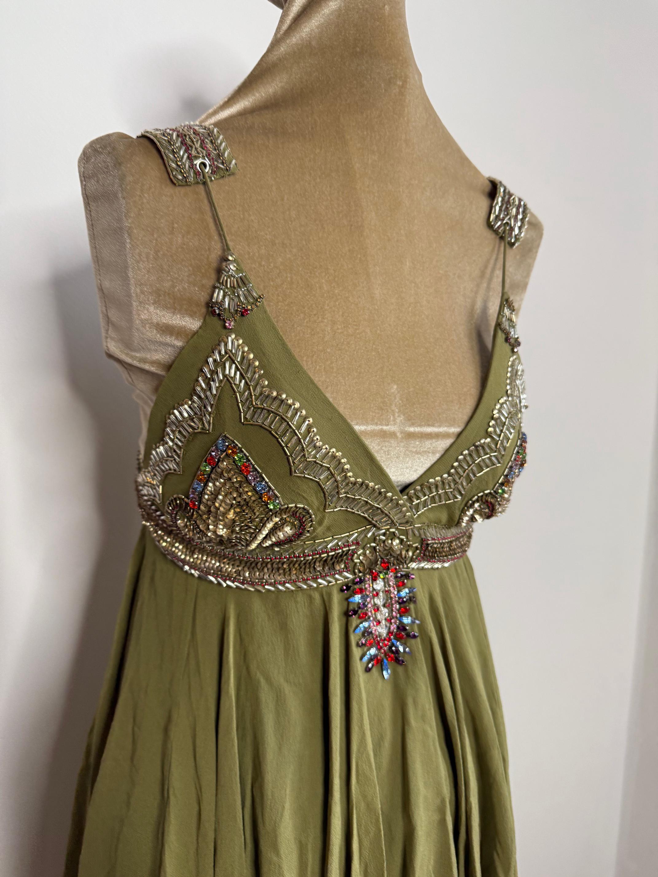 Robe en soie ornée de perles Matthew Williamson 2005 avec ourlet plongeant. Royaume-Uni 6