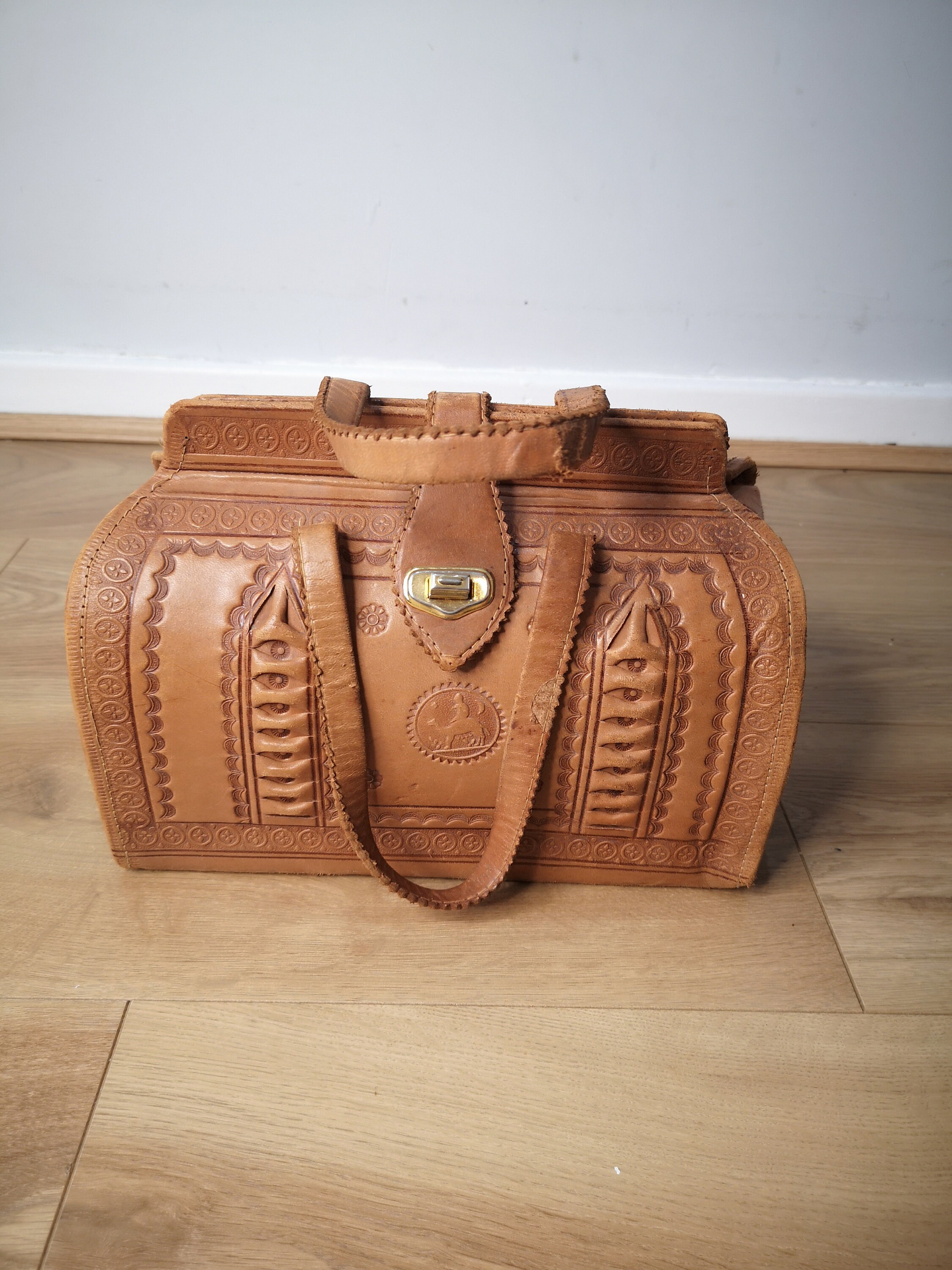 A Vintage Tooled Leather Handbag Brown Tooled Leather Bag. Etsy UK