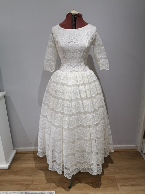 1950s lace wedding dress