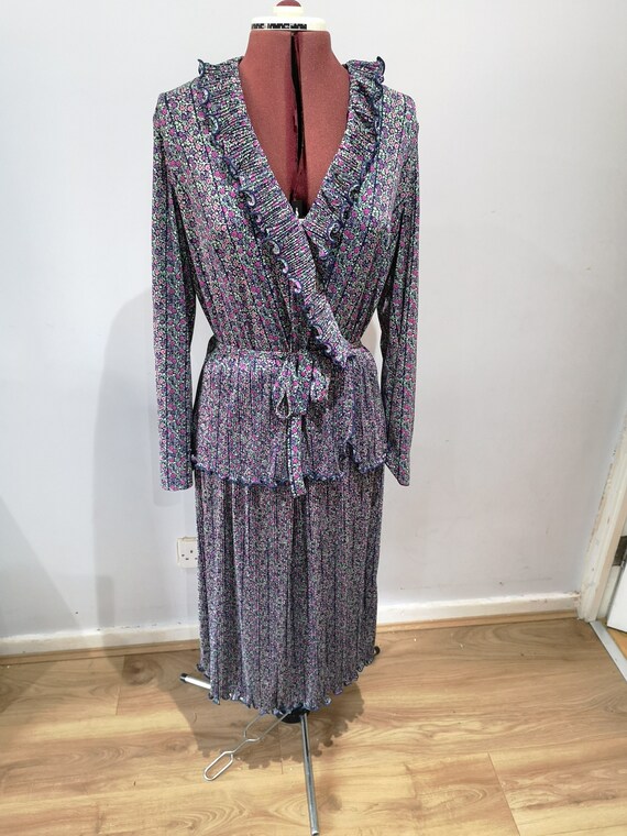 60's or 70's vinatge dress, CRESTA, ditsy floral d