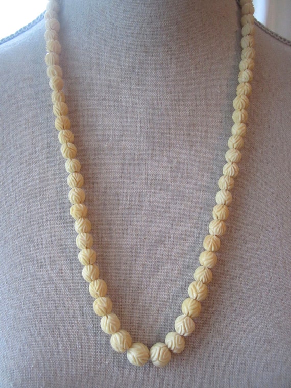 vintage Art Deco 1920s carved faux ivory necklace… - image 2