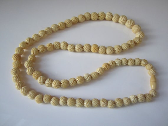 vintage Art Deco 1920s carved faux ivory necklace… - image 3