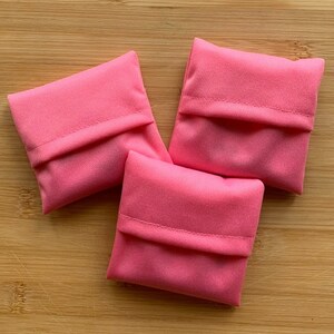 3 serviettes hygiéniques lavables et réutilisables avec 3 pochettes en PUL Fleurs roses image 5