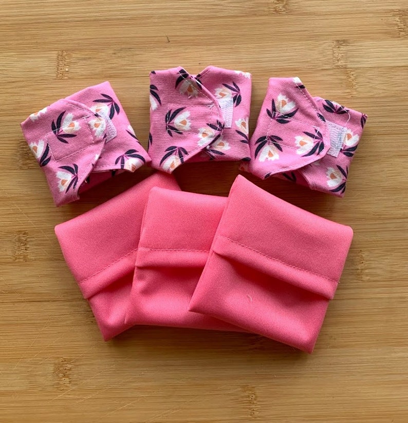 3 serviettes hygiéniques lavables et réutilisables avec 3 pochettes en PUL Fleurs roses image 4