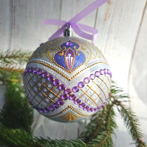 Christmas Ornament. Hand painted.