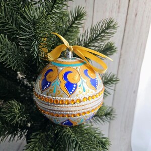 Christmas Ornament. Hand painted.