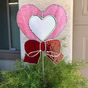 Stained Glass Heart Plant/Garden Stake