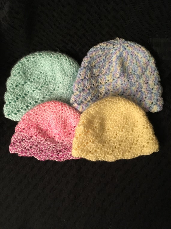 pack of baby hats