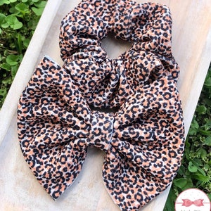 Classic leopard fabric bow or scrunchie