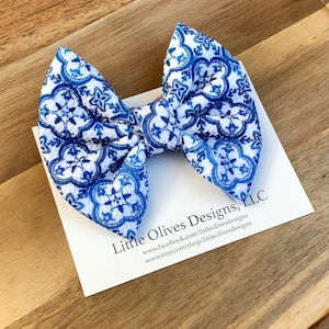 Blue tile bow or scrunchie