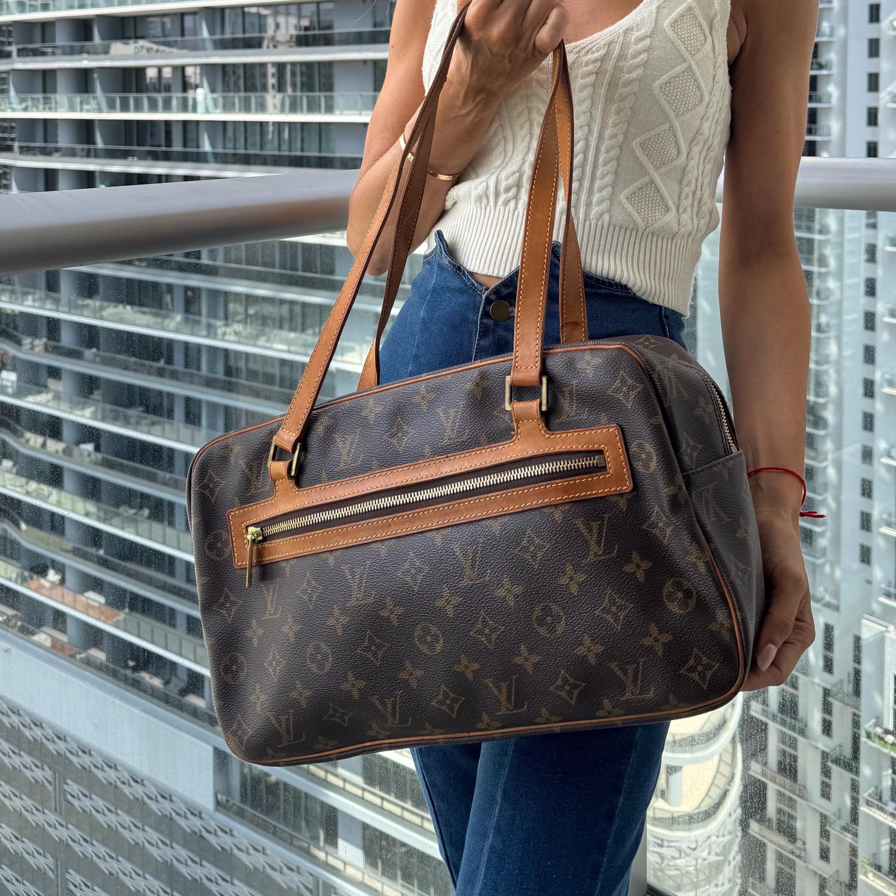 Lv monogram gm sales Lv monogram gm sales