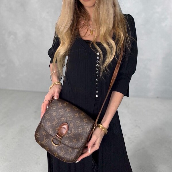 Authentic LOUIS VUITTON Saint Cloud MM - Monogram Brown Canvas Vintage pre owned  Crossbody Bag -From the 80’s
