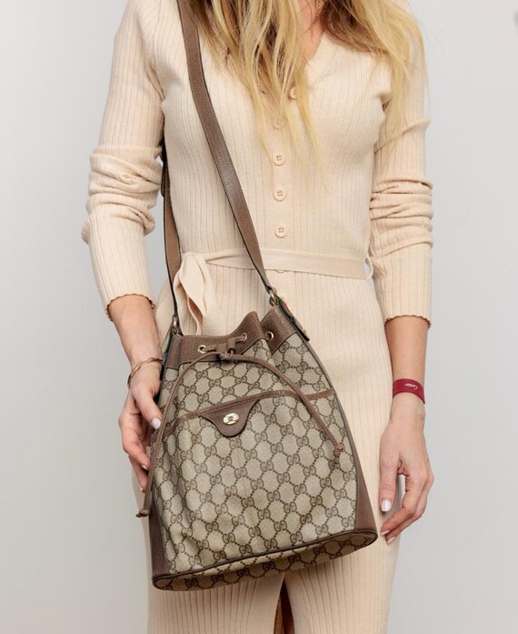 バッグ Vintage Gucci pouch Shelly line leather バッグ