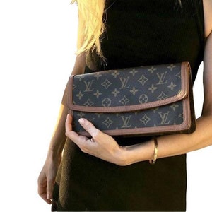 Louis Vuitton Pochette Dame Canvas Clutch Bag (pre-owned)