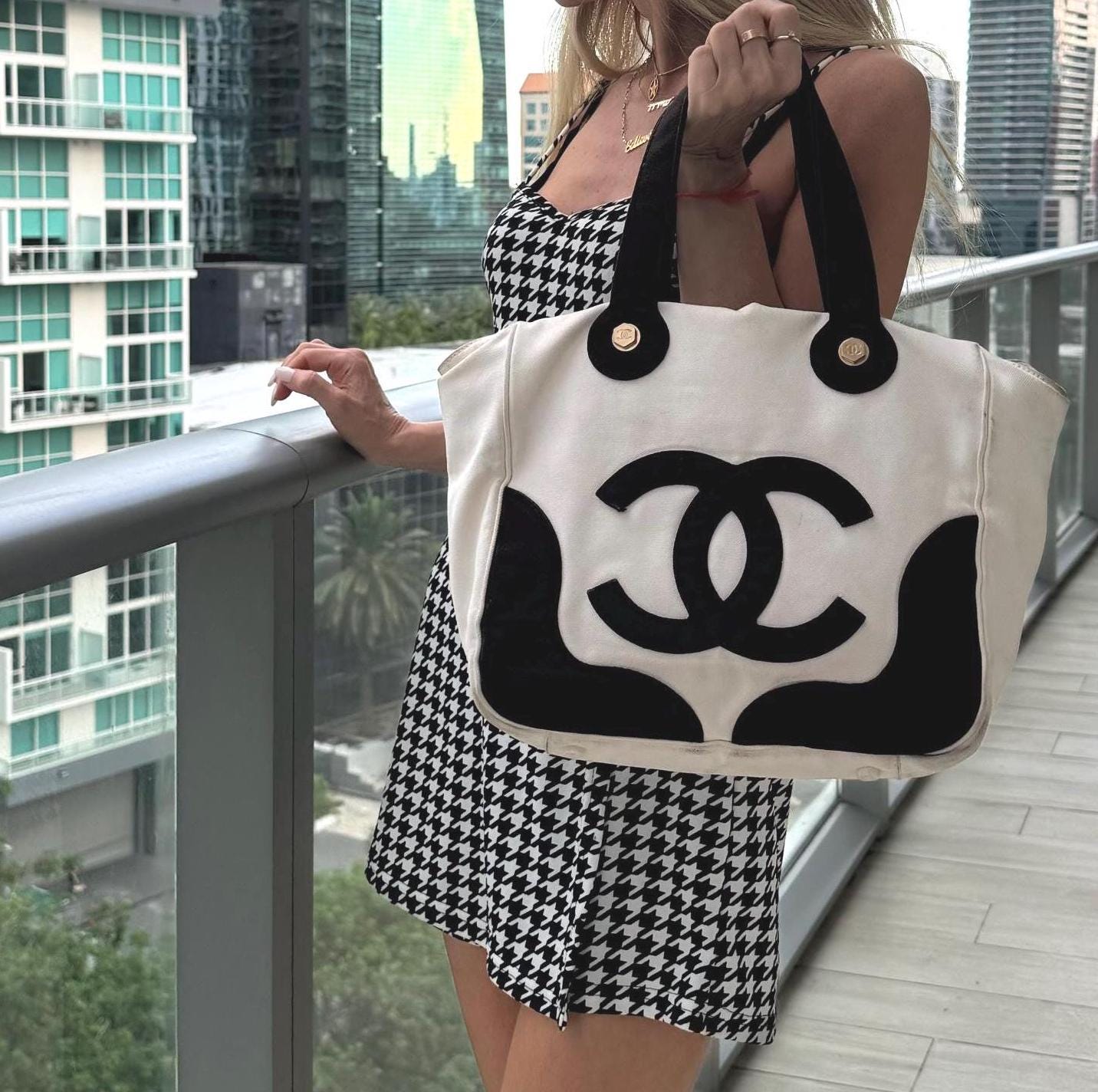 Chanel vip gift bag - Etsy 日本 Chanel vip gift bag - Etsy 日本
