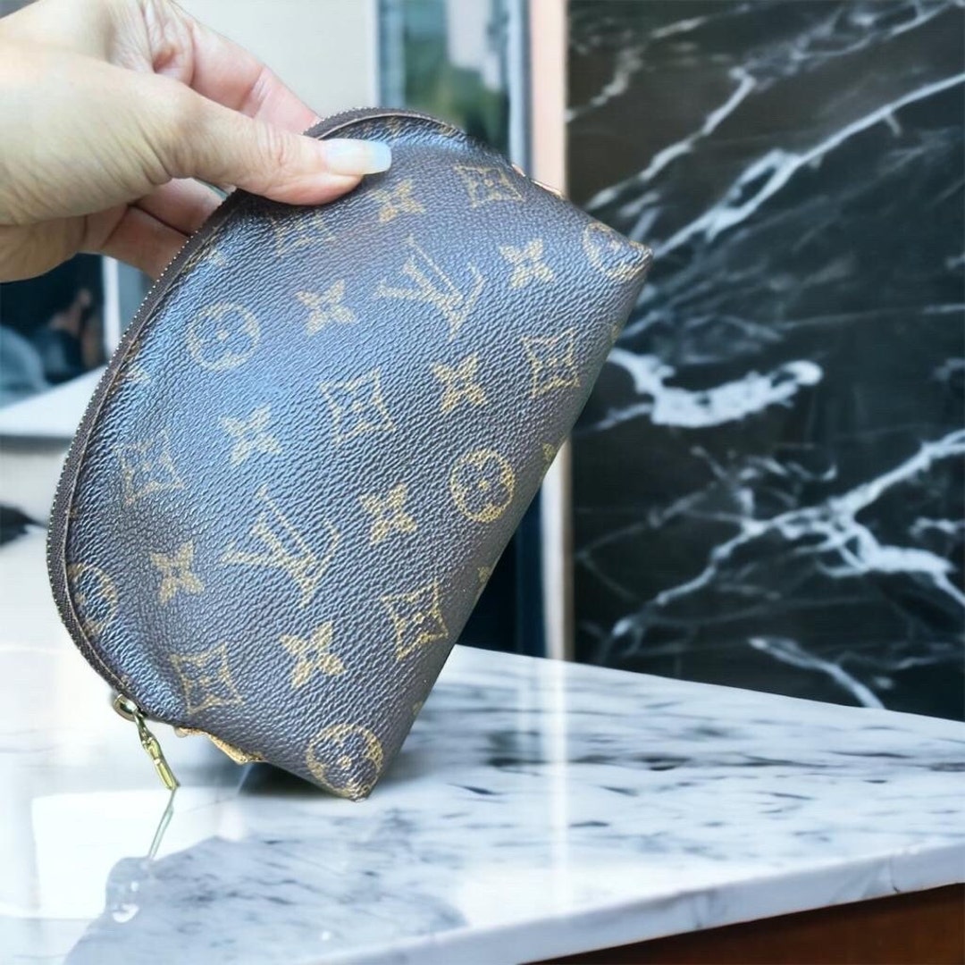 Louis Vuitton Clutch Bags & Women's Certificate of Authenticity